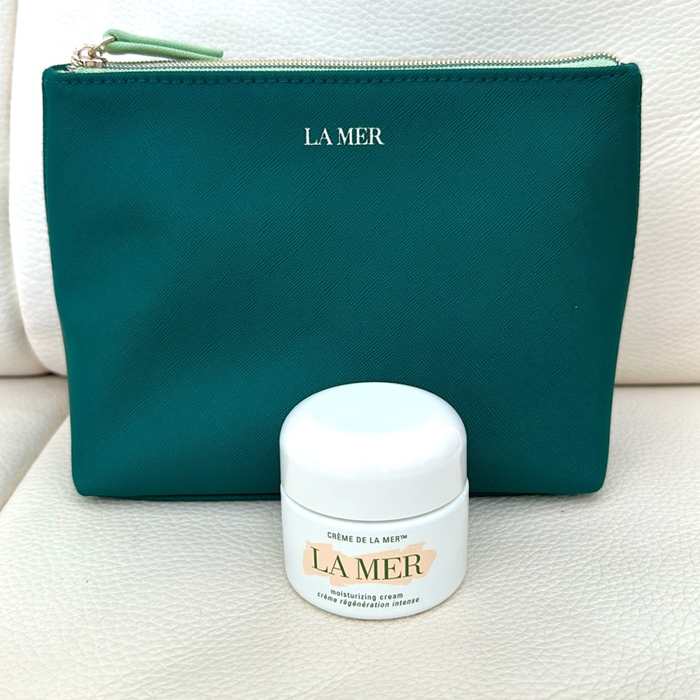 NIB La Mer Creme De La Mer Moisturizing Cream, 1oz/ 30ml with Cosmetics Bag